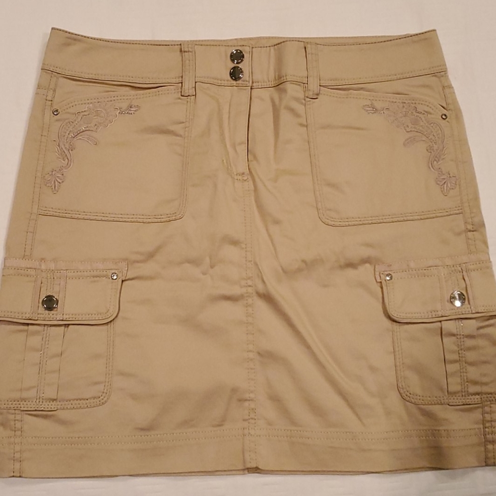Khaki skirt
